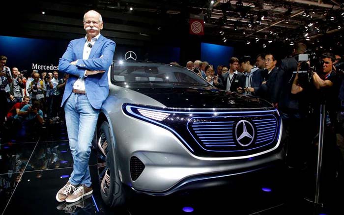 Dieter Zetsche CEO de Daimler asegura que Mercedes superará a Tesla en 2025