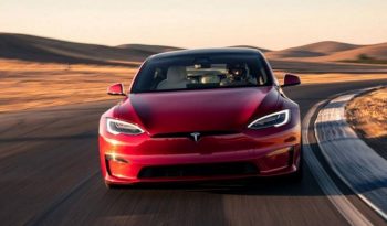 Tesla Model S (2023) lleno