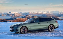 BMW i5 Touring 10