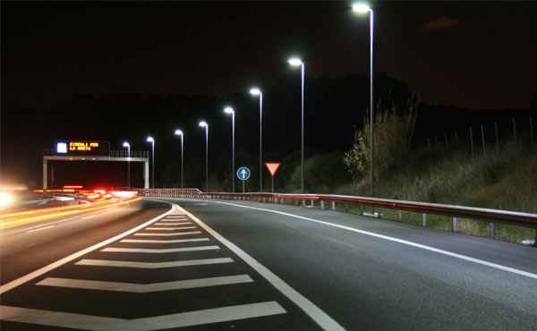 iluminación carreteras