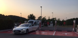 Supercargador de Tesla en España (Lleida)