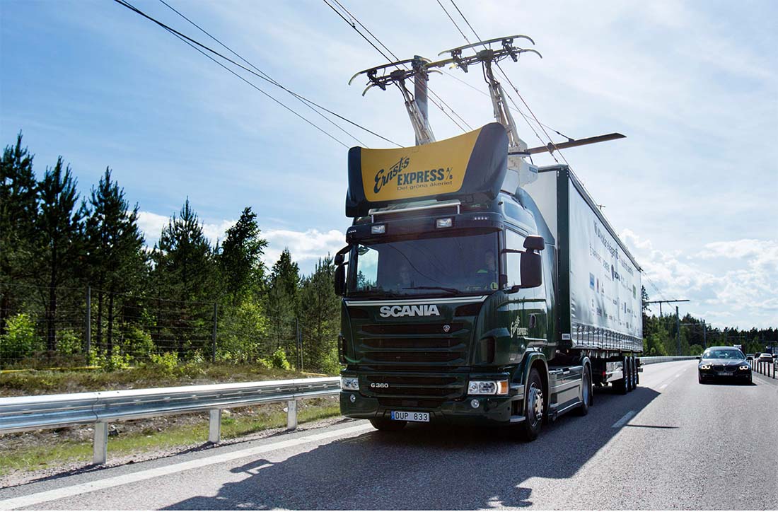 Camión Scania en la autopista eléctrica de Siemens en Suecia