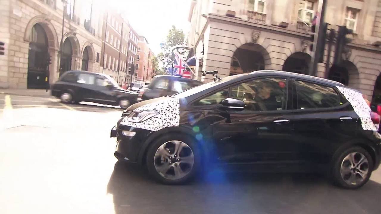 El Opel Ampera-e llega a París: más de 500 kilómetros de autonomía