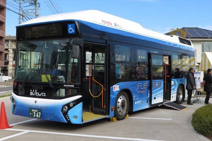 Autobuses de hidrógeno Toyota FC Bus