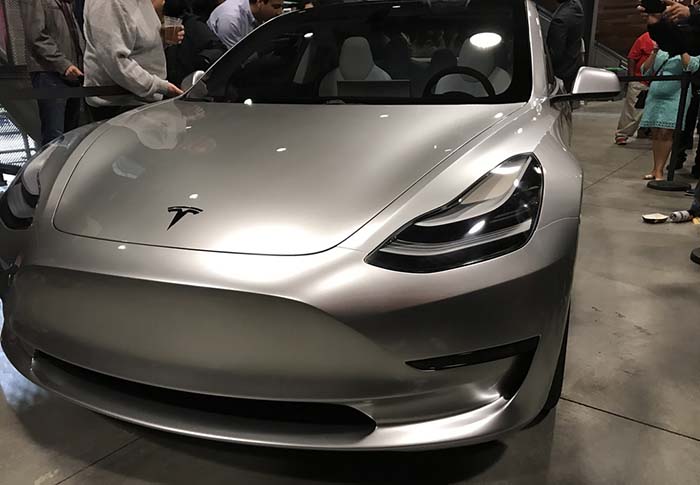 Tesla ajusta el precio del Model S a las ayudas en Alemania