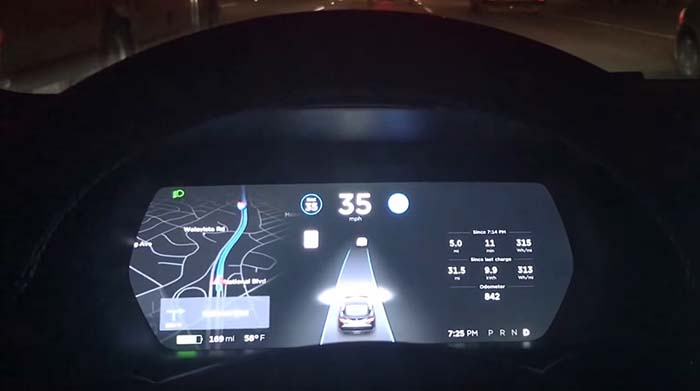 Tesla actualiza el Autopilot 2.0 a todos los coches