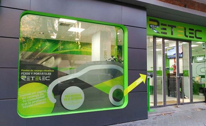 Retelec presenta sus soluciones de recarga vehículo eléctrico-tienda física en la calle Padre Damián, 33 de Madrid