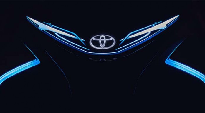 Teaser del Toyota i-Tril concept