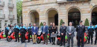 Acto de entrega de la flota de 10 BMW C Evolution a la Policía Local de Gijón