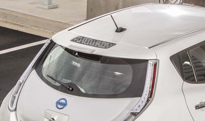 Los paneles fotovoltaicos podrían añadir 10 km de autonomía extra a un coche eléctrico