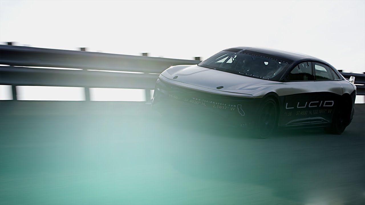 El Lucid Air Alpha alcanza los 378 km/h