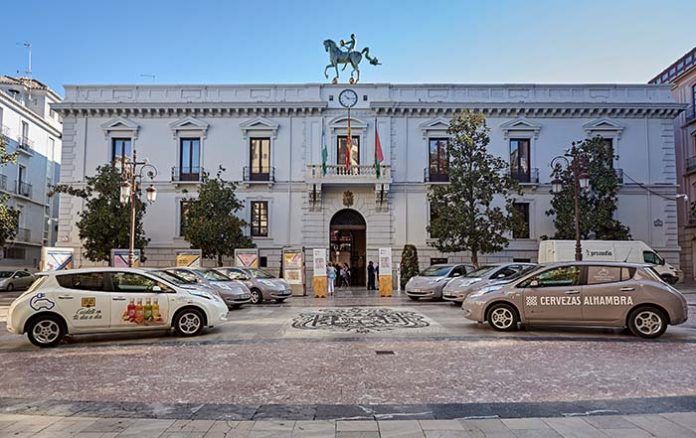 Nissan y Mahou San Miguel presentan la primera flota comercial eléctrica en Granada