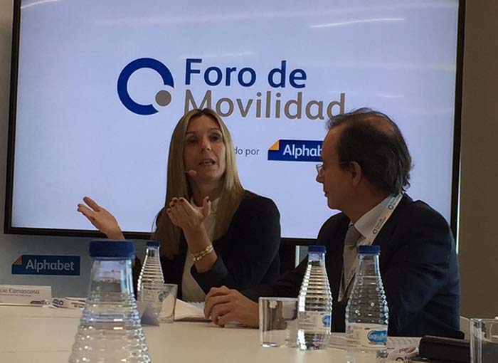 Rocío Carrascosa, CEO de Alphabet y Rafael del Río, Director Técnico de AEDIVE