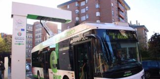 La primera línea de autobuses electrificada de España se inaugura en Valladolid