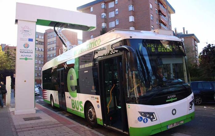 La primera línea de autobuses electrificada de España se inaugura en Valladolid