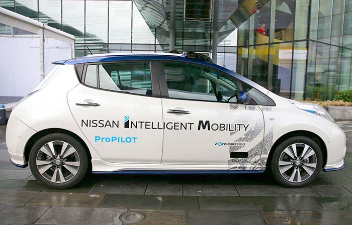 Nissan Leaf de primera generación equipado con el sistema ProPILOT