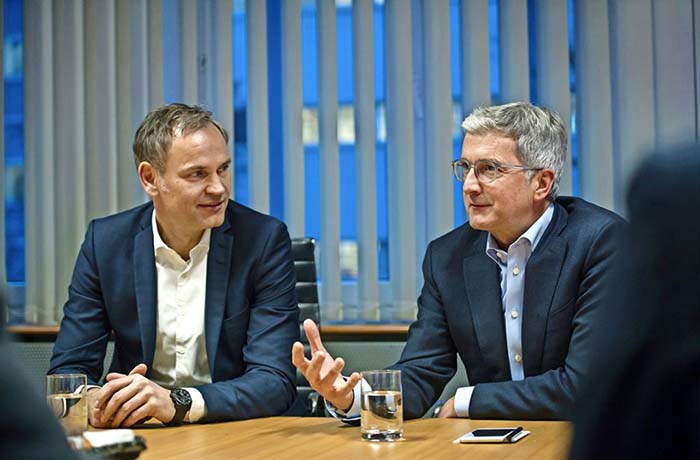 Audi y Porsche cooperarán en el desarrollo de coches eléctricos - Oliver Blume, CEO de Porsche y Rupert Stadler, responsable de Audi
