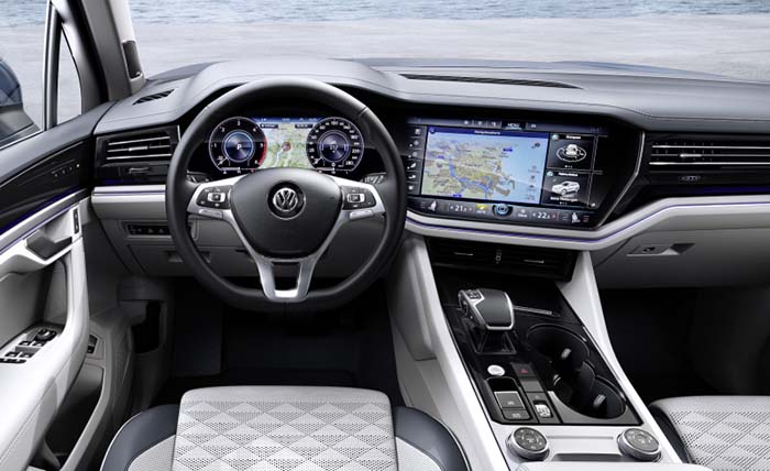 Interior del Volkswagen Touareg. Nueva instrumentación digitalizada Innovision