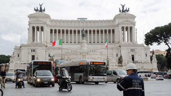 Roma se apunta a la prohibición del diésel, arrivederci en 2024