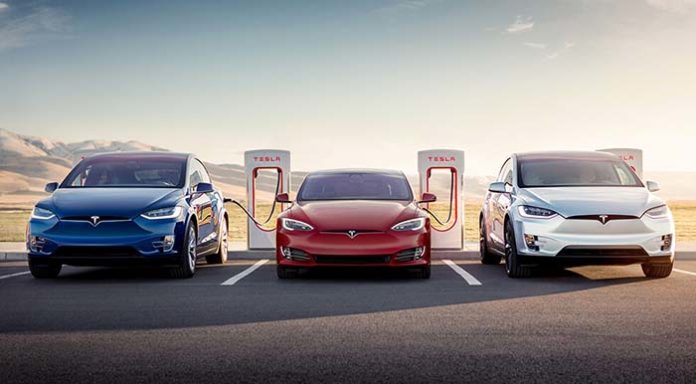 Los supercargadores de Tesla cada vez más cerca del resto de los fabricantes