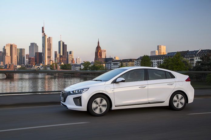 Hyundai IOINIQ PHEV