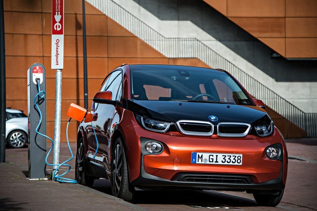 BMW se pone como objetivo sacar 25 modelos de eléctricos para 2025 ...