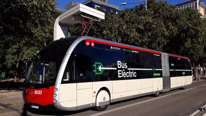 autobuses para TMB 4 autobuses Irizar ie tram llegan a aBarcelona