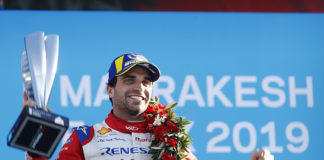 Jérôme d'Ambrosio (BEL), Mahindra Racing, celebra sobre el podio su primera victoria en la Fórmula E