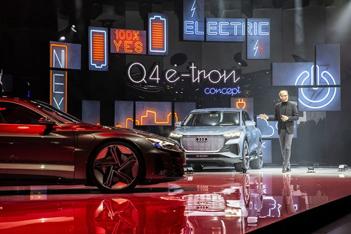 marc_lichte_q4_geneva Marc Lichte, Director de Diseño de Audi AG, durante la presentación del concept Audi Q4 e-tron en Ginebra