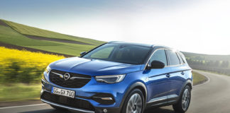 A primeros de año llegará el Opel Grandland X híbrido enchufable,