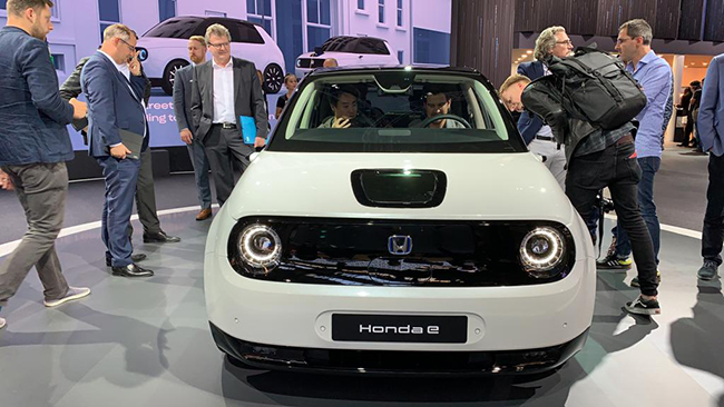 Además del Honda e, y de sus precios, la marca ha informado de su estrategia de electrificación en Europa.