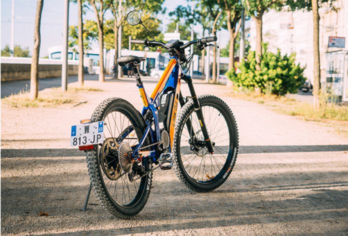 LMX 64-H, la bicicleta de montaña que también es un ciclomotor , adecuado para desplazamientos diarios.
