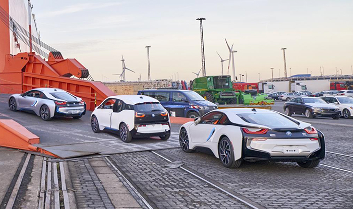 La logística para BMW Group es vital para llevar sus productos a toda la red comercial. 
