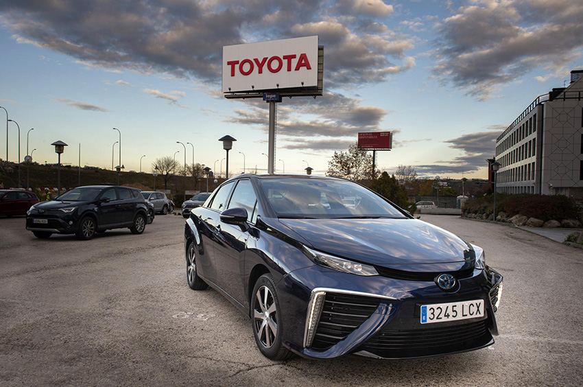 El Mirai de hidrógeno matriculado es el primero de una flota que Toyota España va a poner en circulación.