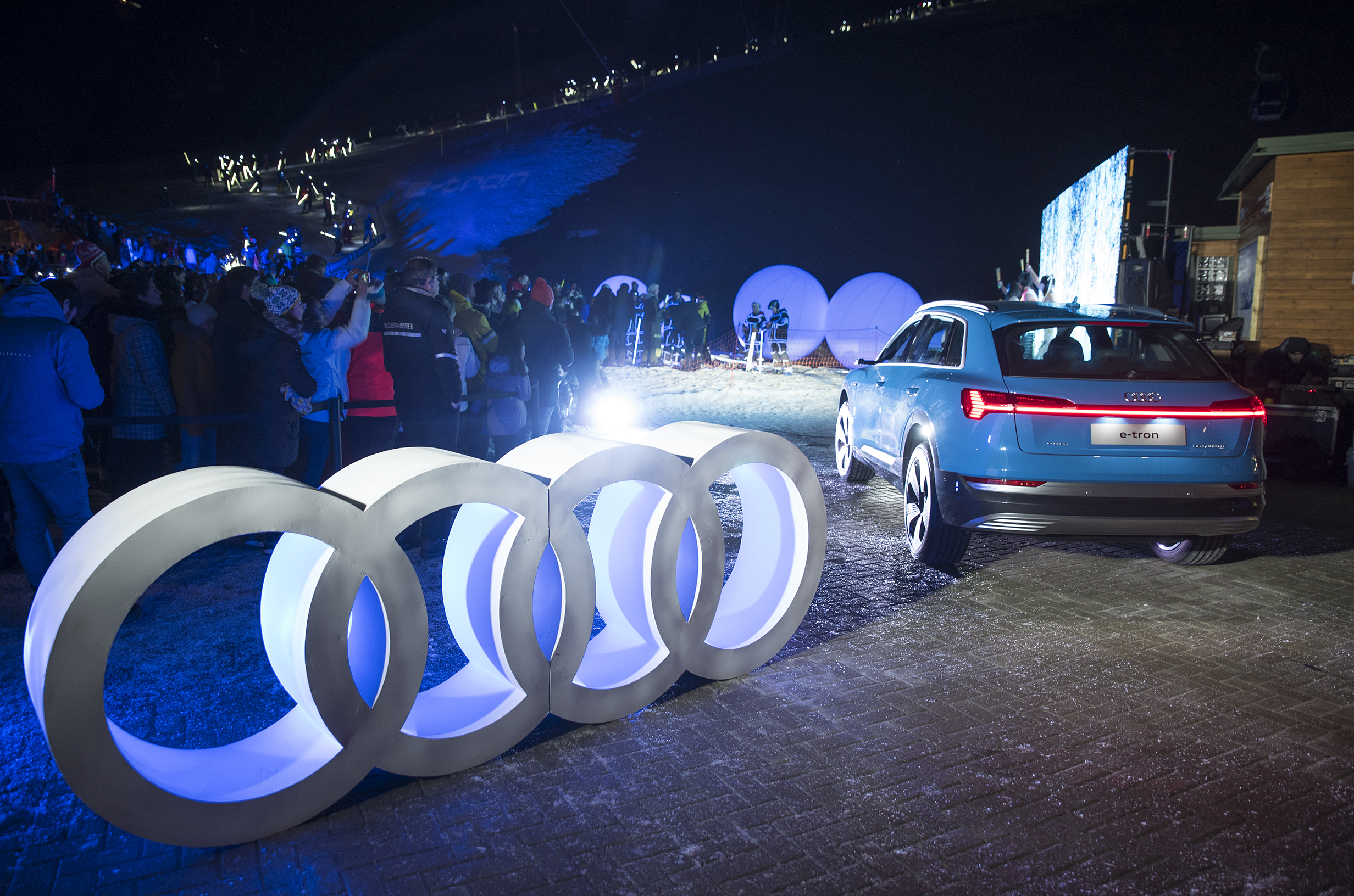 Audi-e-tron-Ski-Night_2.jpg