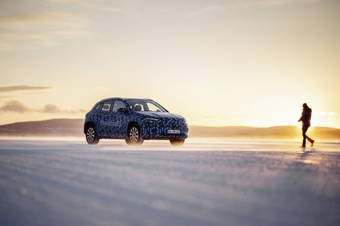Mercedes-Benz EQA en pruebas de invierno en Suecia.