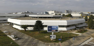 El Grupo PSA tiene tres plantas de producción de VE en España. En la imagen: la de Zaragoza.