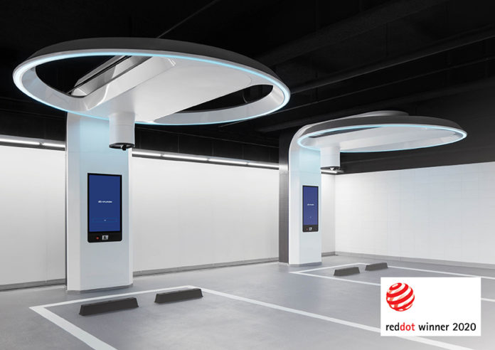 El cargador rápido de Hyundai, HI-CHARGER, ha conseguido uno de los siete premios Red Dot, en la categoría “Interface & User Experience Design”.