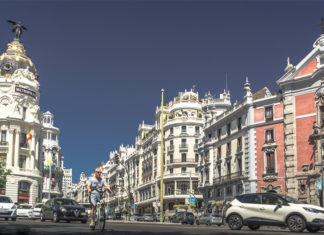 Tras la pandemia, muchos madrileños están buscando alternativas al transporte público en los vehículos de movilidad personal (VMP).