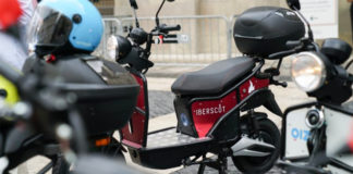 Desdde hoy, la aplicación smou incorpora a los operadores de bicicletas y motos eléctricas compartidas. Foto: Ayuntamiento de Barcelona.