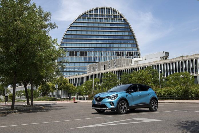 Renault Captur PHEV.