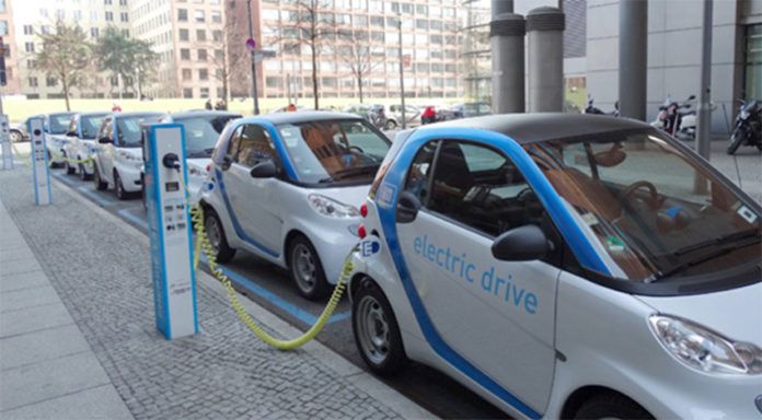 movilidad electrica AVERE pide a la Unión Europea medidas más concretas para el fin de los vehículos de combustión interna.