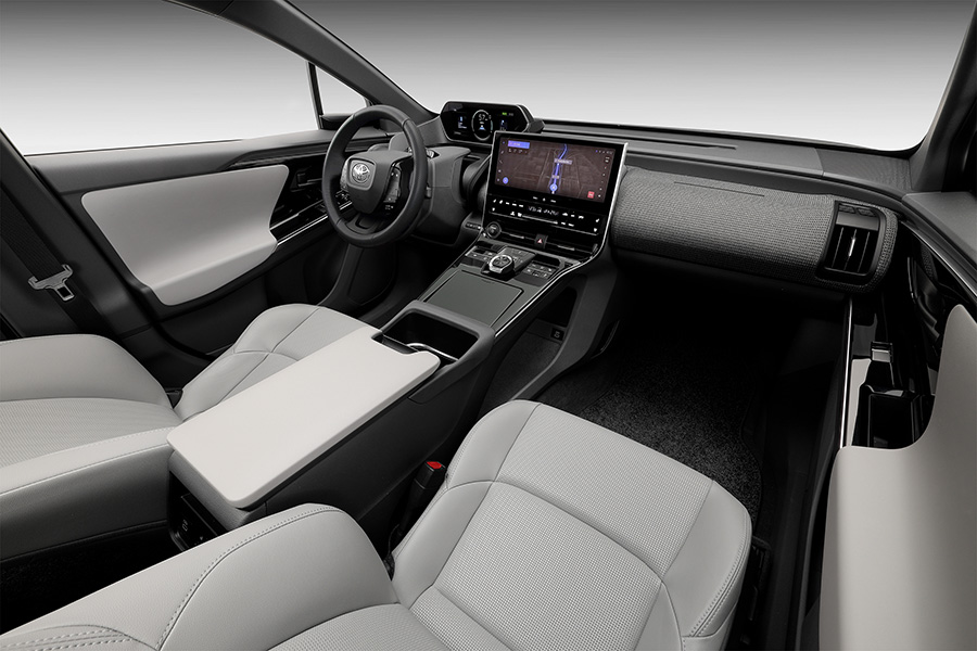 Toyota bZ4x diseño interior