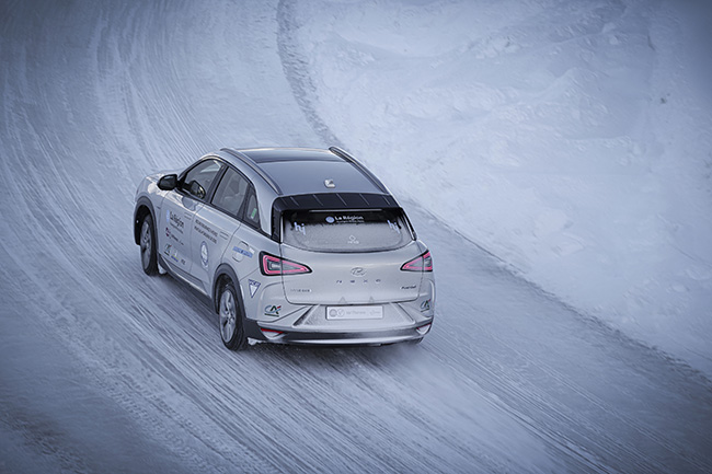 Hyundai NEXO en el el Centro Internacional de Récords para Vehículos Libres de Carbono de Val Thorens 