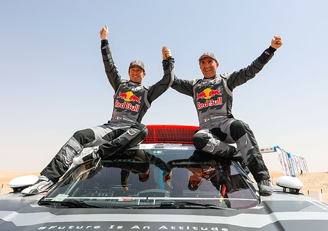 Edouard Boulanger, Stéphane Peterhansel consiguieron la victoria del Abu Dhabi Desert Challenge.