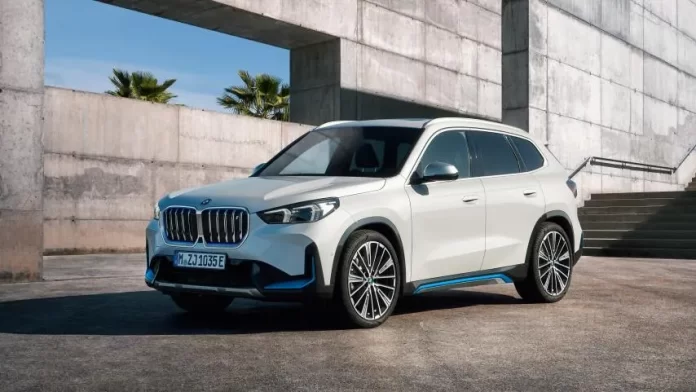 BMW iX1