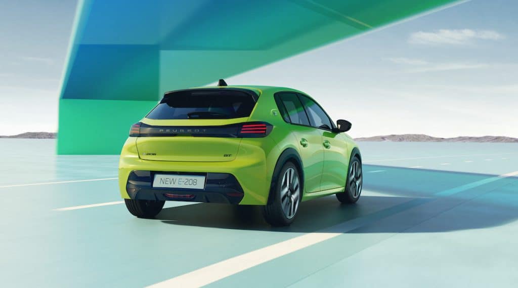 PEUGEOT E-208
