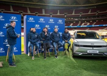 Los nuevos Hyundai IONIQ 5 pasan una divertida noche con los jugadores del Atlético de Madrid