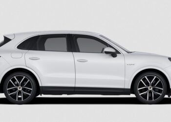 Criticado por su etiqueta, con 90 km de autonomía este SUV híbrido enchufable puede cubrir el día a día sin emisiones