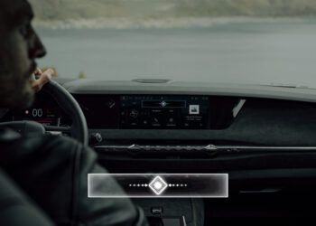 Cómo el ChatGPT de los coches eléctricos te sacará de más de un apuro esta Navidad